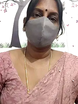 Snapshot of Tamil_Meera12 chatting on August 2, 2026, 12:25 pm Tamil Meera12 online show from August 2, 2026, 12:25 pm