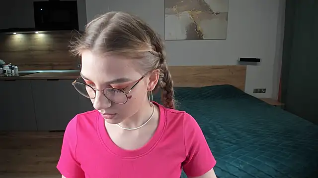 Snapshot of Enjoy_everymoment_ chatting on February 14, 2025, 7:44 pm Enjoy everymoment online show from February 14, 2025, 7:44 pm