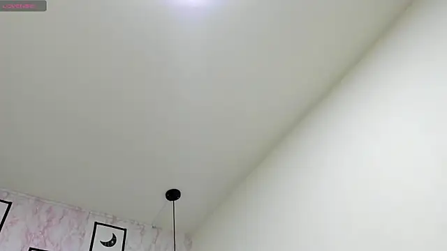 Snapshot of Raichell_ chatting on April 7, 2026, 3:51 am Raichell online show from April 7, 2026, 3:51 am