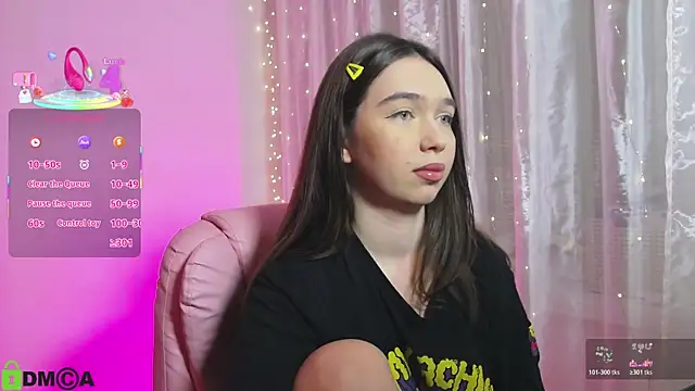 Snapshot of Arianahot777 chatting on November 4, 2025, 9:47 pm Arianahot777 online show from November 4, 2025, 9:47 pm