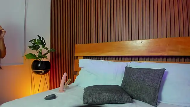 Snapshot of dalila_harris chatting on February 10, 2026, 1:15 pm dalila harris online show from February 10, 2026, 1:15 pm