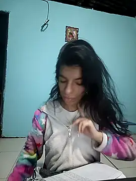 Ariell Kieran online show from November 11, 2025, 8:03 am