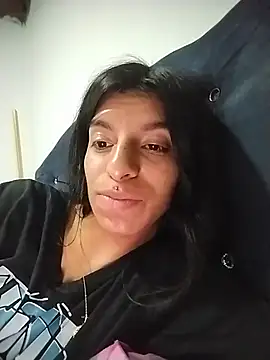 Snapshot of Ariell_Kieran chatting on June 12, 2026, 1:26 am Ariell Kieran online show from June 12, 2026, 1:26 am