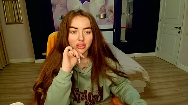 MissisCaty online show from February 14, 2026, 3:58 am