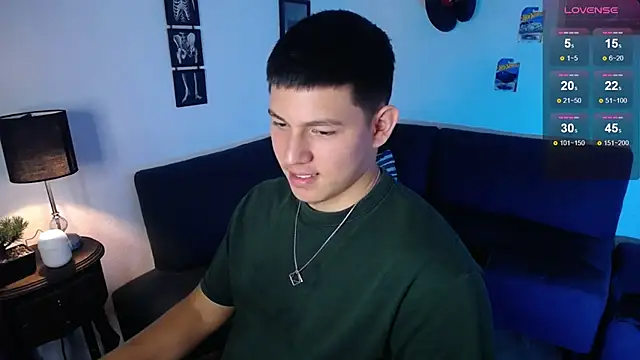 JamesCr  online show from April 16, 2026, 1:12 pm