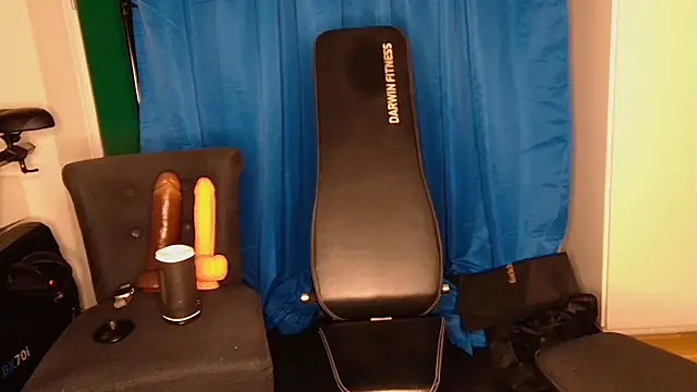 Snapshot of MarkusCH chatting on January 7, 2026, 6:21 pm MarkusCH online show from January 7, 2026, 6:21 pm