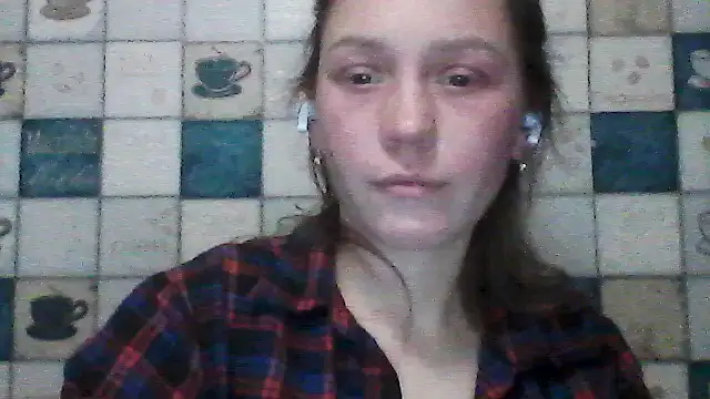 Snapshot of Anna_wey chatting on February 12, 2025, 7:13 pm Anna wey online show from February 12, 2025, 7:13 pm