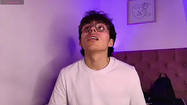 PepperTwink online show from November 8, 2025, 4:40 pm