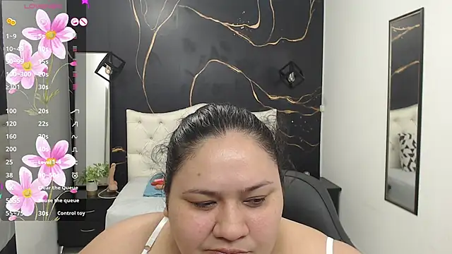 Snapshot of Aaliyah11 chatting on March 12, 2025, 2:52 am Aaliyah11 online show from March 12, 2025, 2:52 am