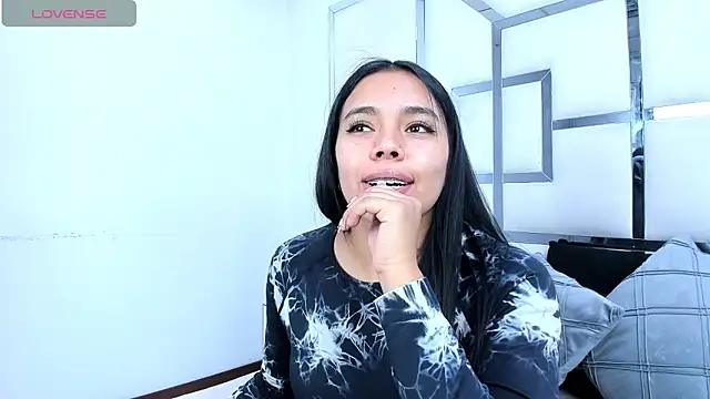 Snapshot of ZoeWan69 chatting on February 27, 2026, 2:17 pm ZoeWan69 online show from February 27, 2026, 2:17 pm