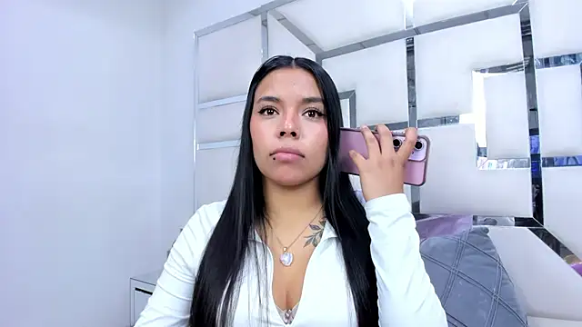 Snapshot of ZoeWan69 chatting on March 8, 2026, 1:48 pm ZoeWan69 online show from March 8, 2026, 1:48 pm