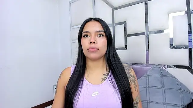 Snapshot of ZoeWan69 chatting on March 10, 2026, 12:43 pm ZoeWan69 online show from March 10, 2026, 12:43 pm