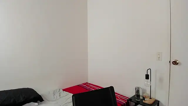 Mazikeen  18 online show from February 17, 2026, 1:18 pm