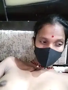 Snapshot of T-Hots chatting on November 14, 2025, 4:06 pm T-Hots online show from November 14, 2025, 4:06 pm