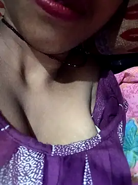 Miss triha online show from September 15, 2025, 8:53 pm