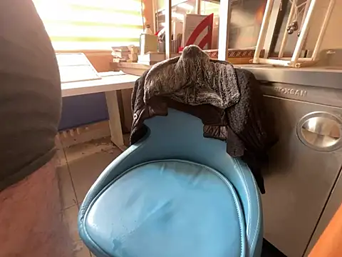 legolasleo online show from March 21, 2025, 11:33 am