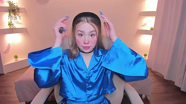 YourMegan online show from March 22, 2026, 5:27 pm