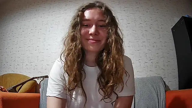 girliemilk online show from September 16, 2025, 5:58 pm