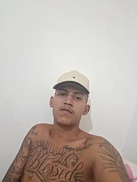 pedrokp86 online show from February 2, 2025, 8:02 am