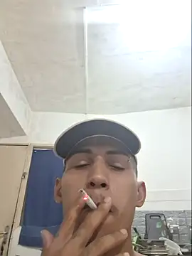 pedrokp86 online show from February 3, 2025, 9:39 pm