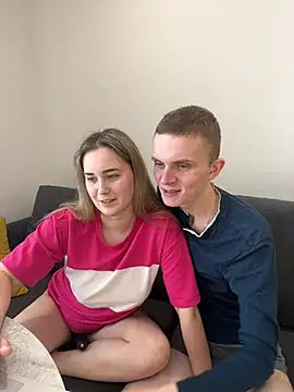 alisanikita online show from March 3, 2025, 7:32 am