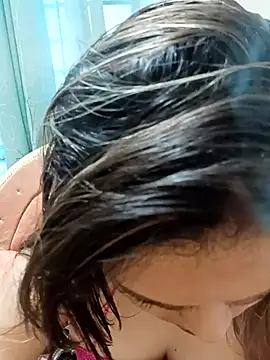 blue-berry07 online show from December 15, 2025, 10:19 am