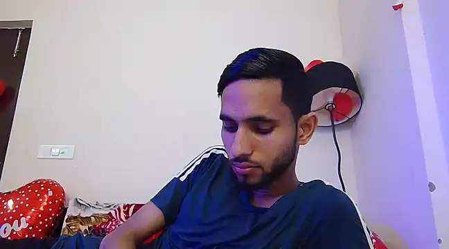 Queen Couple online show from February 18, 2025, 9:10 am