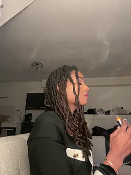 Aurianne online show from February 14, 2026, 7:43 pm