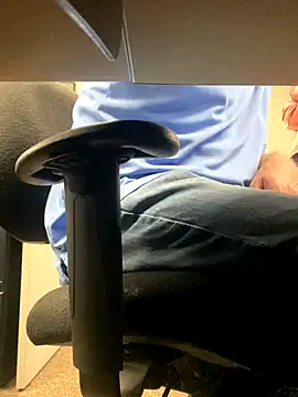 hintly online show from November 17, 2025, 9:42 pm