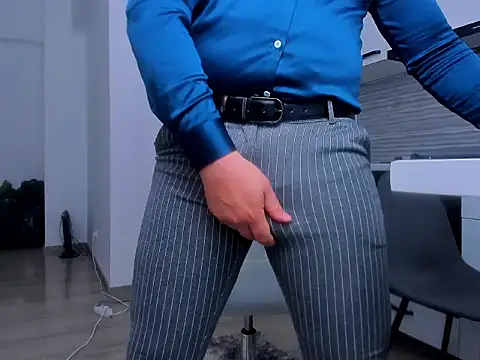 ZackMasterss online show from April 9, 2026, 7:19 pm