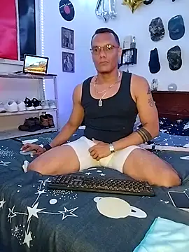 XhaseFoX online show from February 16, 2025, 3:04 am