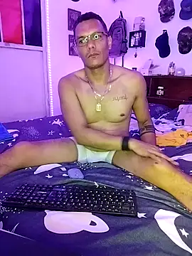 XhaseFoX online show from March 5, 2025, 5:29 am