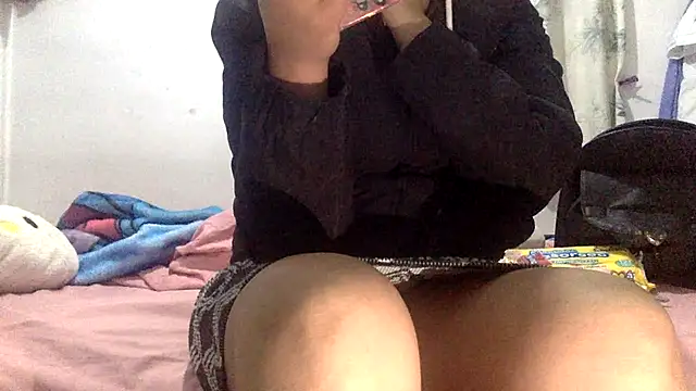 sharonlopez9611 online show from February 15, 2026, 2:30 am