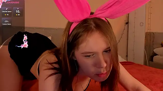 Mia Luw online show from January 14, 2026, 3:45 am