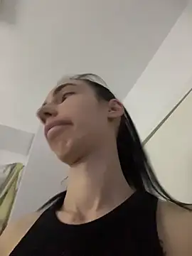 Snapshot of Celine_Roxelle chatting on April 6, 2026, 11:33 am Celine Roxelle online show from April 6, 2026, 11:33 am