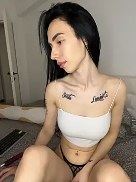 Snapshot of Celine_Roxelle chatting on May 11, 2026, 4:04 pm Celine Roxelle online show from May 11, 2026, 4:04 pm