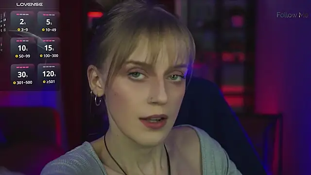 Snapshot of KiraMontoya chatting on February 11, 2026, 5:56 am KiraMontoya online show from February 11, 2026, 5:56 am