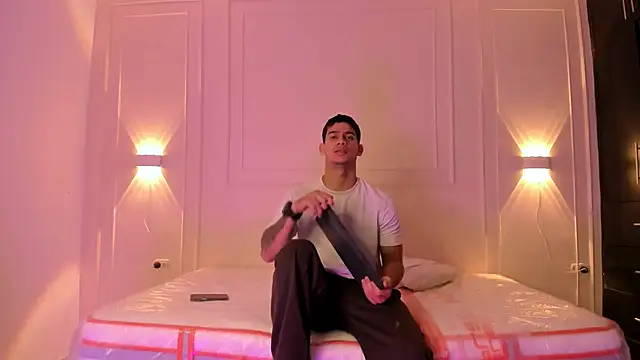 Snapshot of ANDRES_STUD chatting on June 25, 2026, 3:39 am ANDRES STUD online show from June 25, 2026, 3:39 am