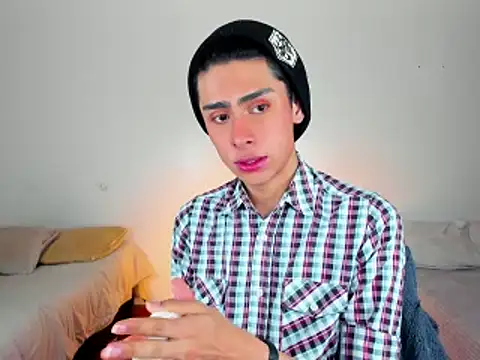 Snapshot of steve__gray chatting on February 20, 2025, 3:19 pm steve gray online show from February 20, 2025, 3:19 pm