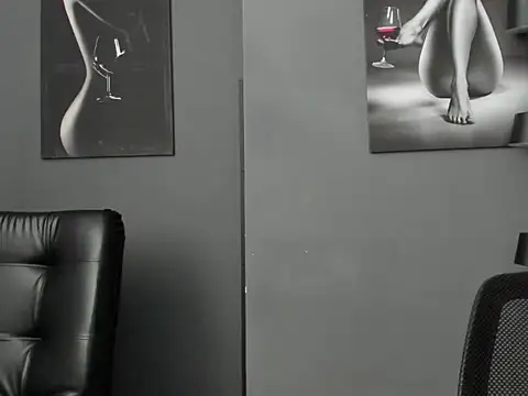 karlyjons12 online show from April 18, 2026, 5:28 pm