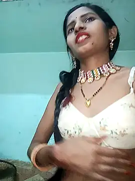 hotqueenrathor online show from February 12, 2025, 4:22 pm