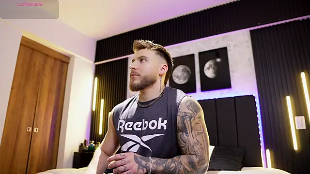 Snapshot of David_blake_ chatting on December 3, 2025, 6:21 am David blake online show from December 3, 2025, 6:21 am