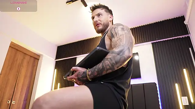 Snapshot of David_blake_ chatting on February 14, 2026, 4:42 am David blake online show from February 14, 2026, 4:42 am