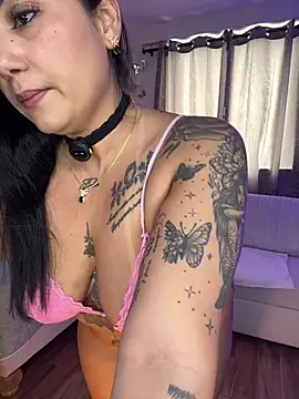 Madissonlove 1 online show from March 11, 2026, 4:57 pm