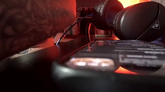 BadJewfucks online show from April 20, 2026, 2:47 am