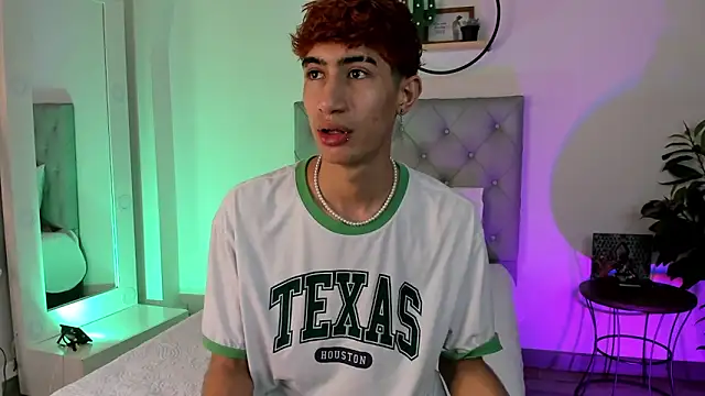 NovaaWheler online show from March 19, 2025, 2:13 pm