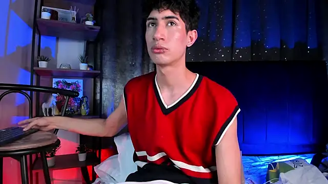 NovaaWheler online show from October 25, 2025, 9:20 pm