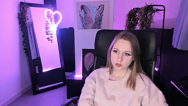 DariaTate online show from March 4, 2025, 2:42 pm