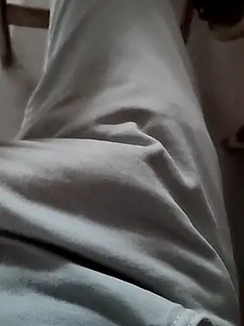 Snapshot of emremodel chatting on March 28, 2026, 8:36 am emremodel online show from March 28, 2026, 8:36 am