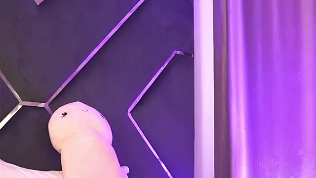 LilaRoses online show from January 18, 2026, 6:28 am